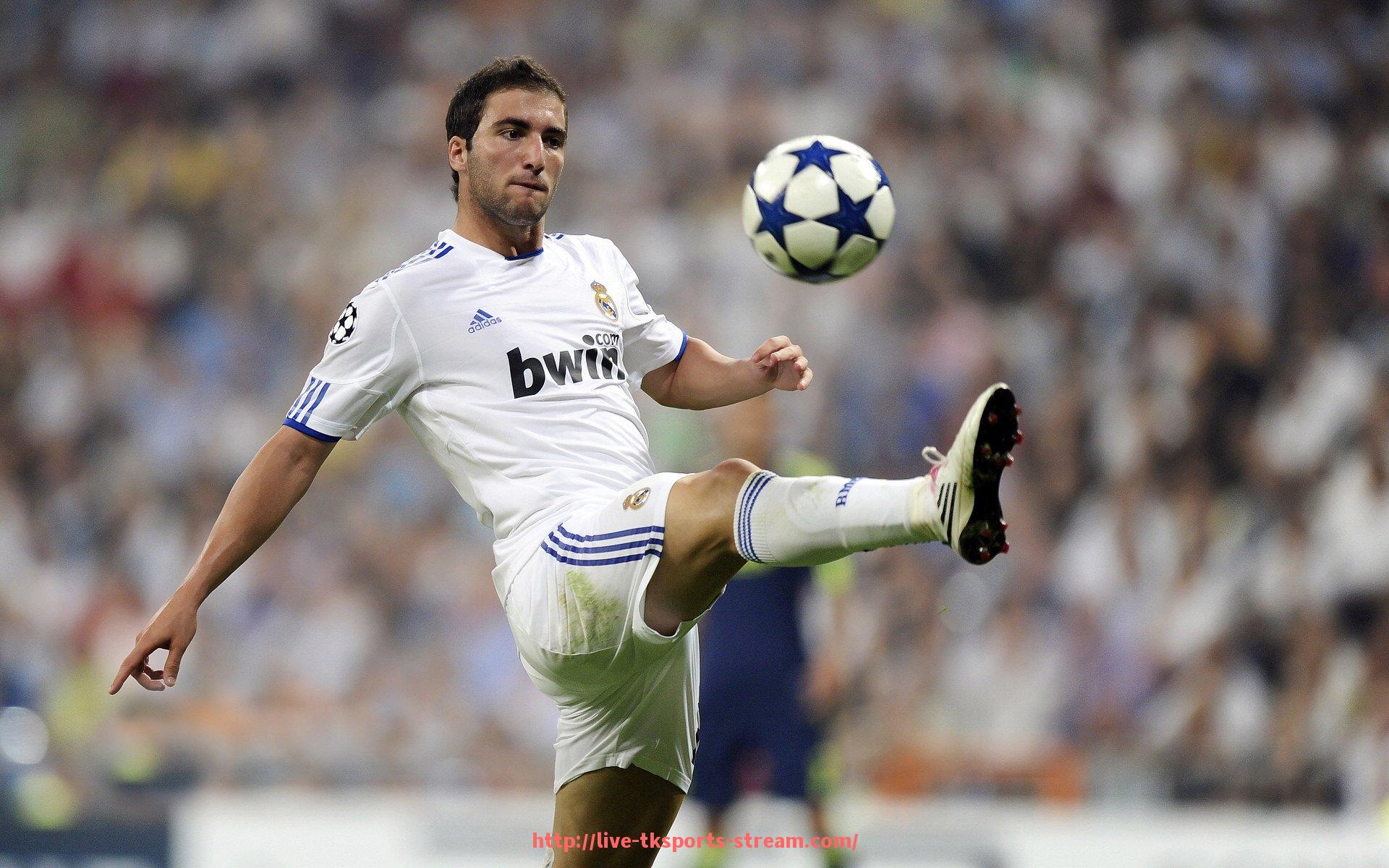 TK体育直播-NBA火箭队与勇士队激烈比赛录像及数据分析